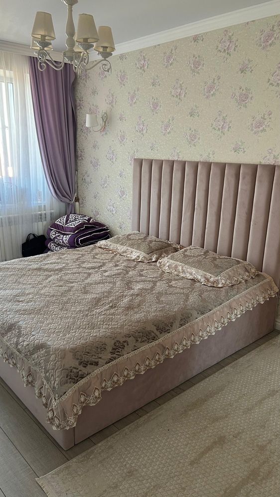 Продам двухспальную кровать