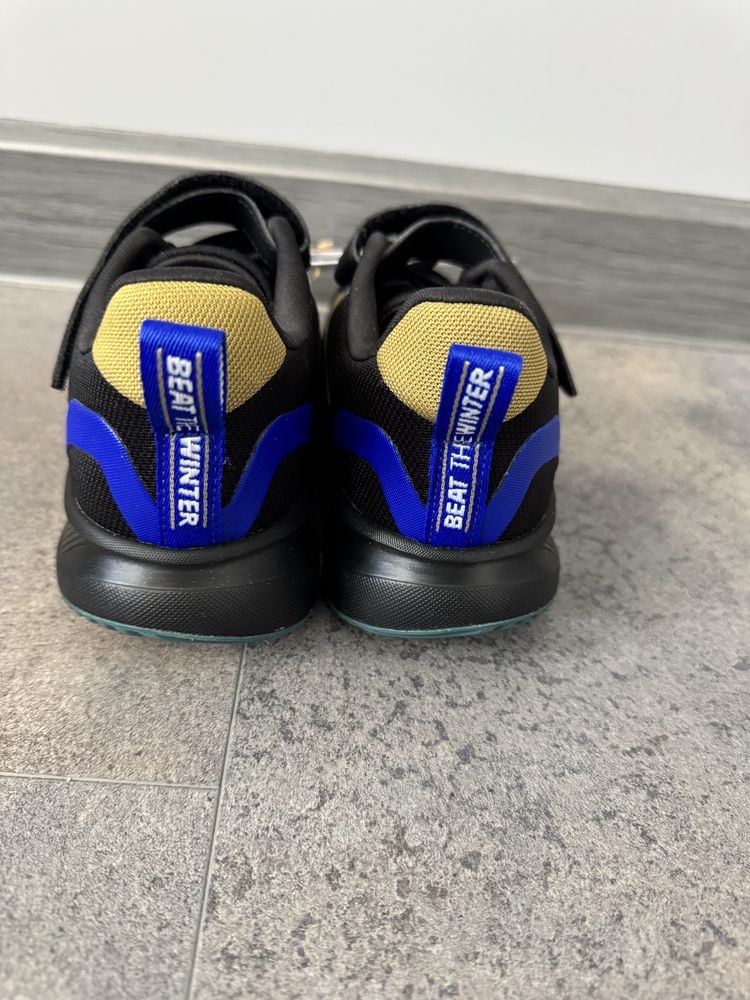 Маратонки Adidas 34 размер