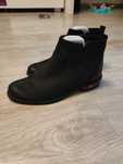 Ghete piele Carinii nr 36 italia