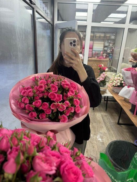 Кустовые розы город Каскелен