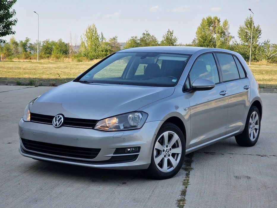 Vw Golf 7 Editie CUP / Parkassist / Anvelope Noi / Carlig / Germania