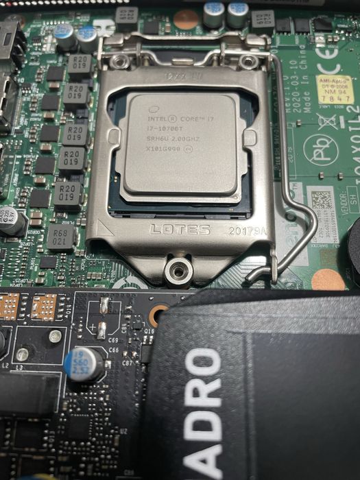 Lenovo ThinkStation P340 Tiny I7 10700T si suport vesa