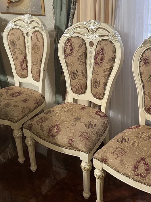 Стулья для гостиной