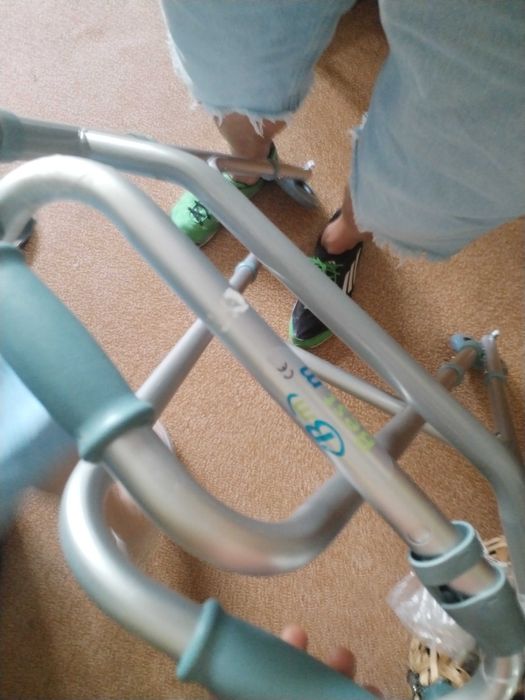 Cadru metalic invalizi CALITATIV cu roți mari, pliabil