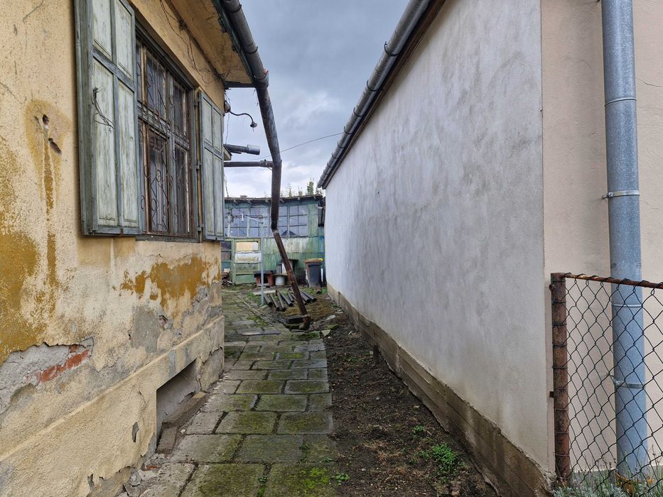 Casa de vânzare zona piață
