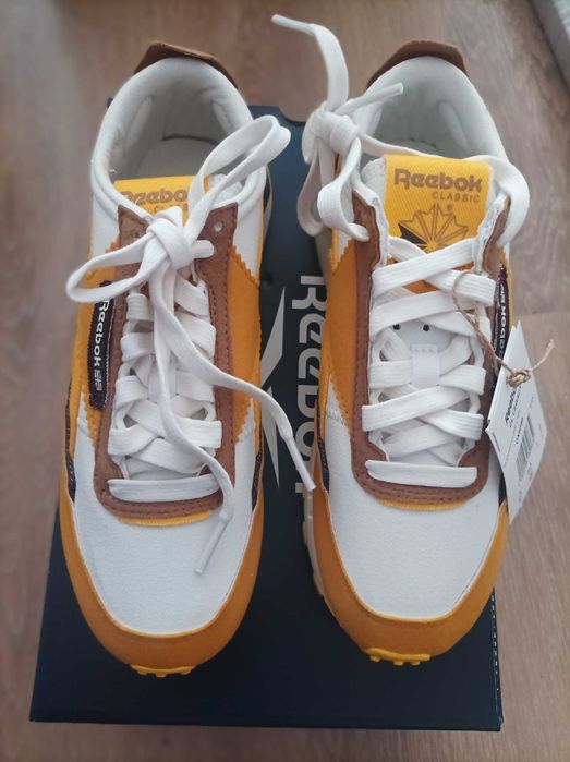 Reebok N34,5 нови маратонки