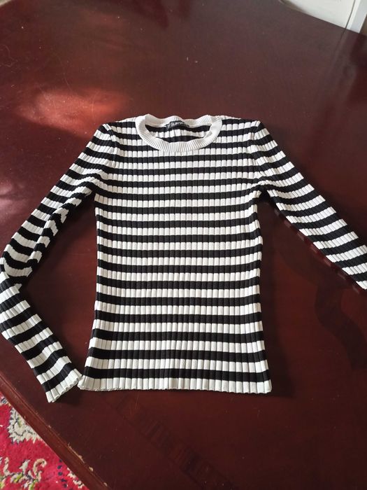 Продаю кофточку красивое