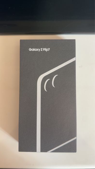 Samsung Galaxy Z Flip 7