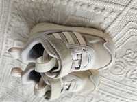 Adidas marimea 22