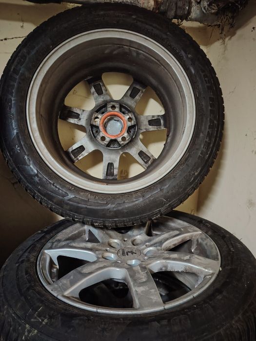 Зимни Гуми 205/55/16 с алуминиеви джанти за Мерцедес Ц класа  2012г W