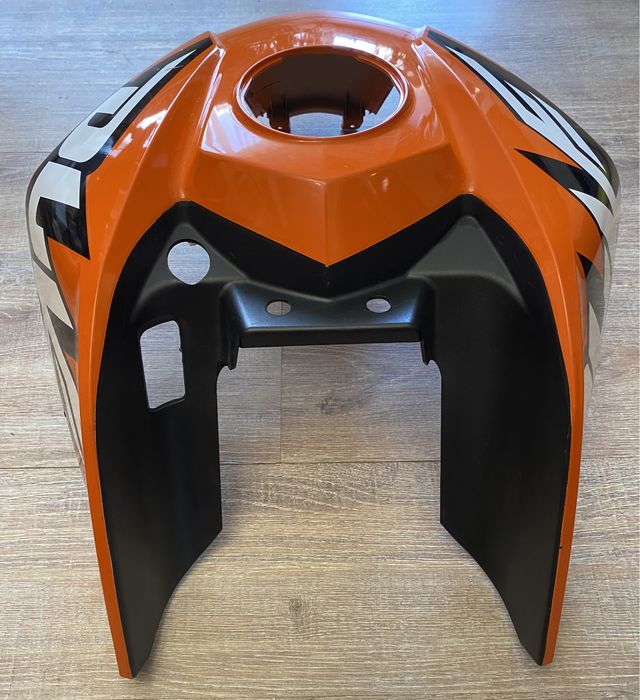 Яйце за KTM Duke 125