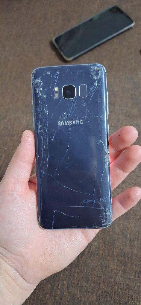 Samsung s8 (spart pt piese)