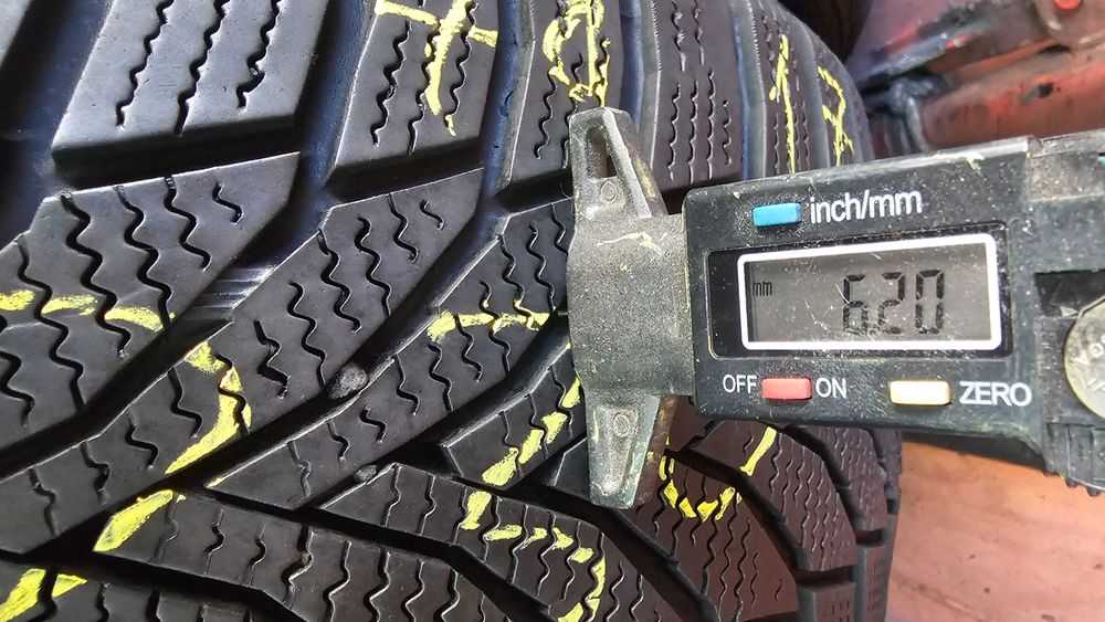 Anvelopa 205/40/17 NEXEN si KLEBER iarna