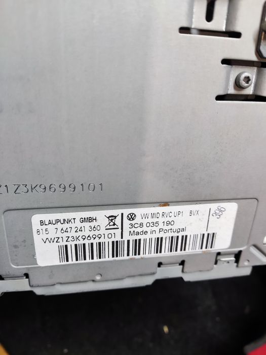 Оригинално радио VW golf,Passat,touran,tiguan