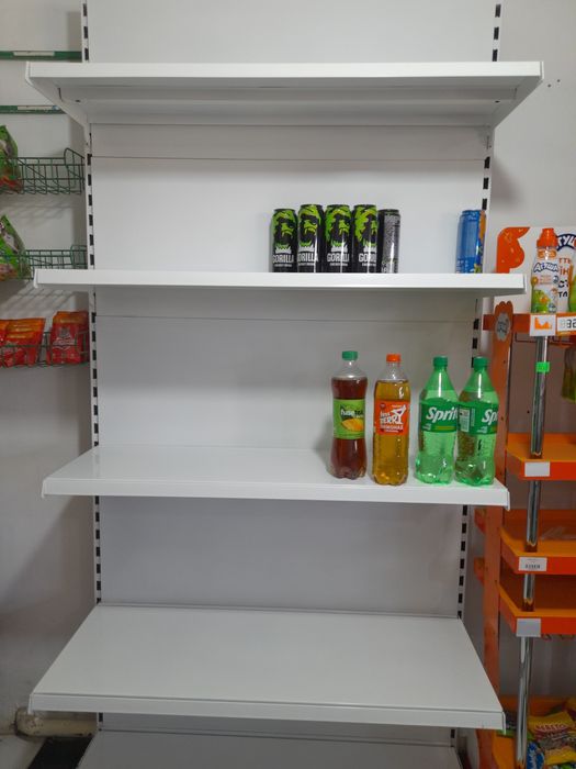 Стеллаж,стойки для магазина