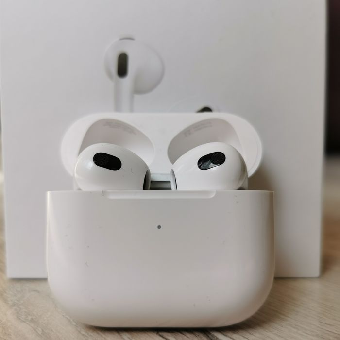 AIRPODS Generatia 3/Gen3/Casti Wireless/Sigilate-HUSA GRATUITA