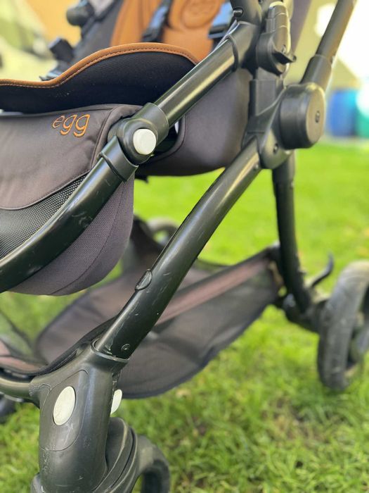 Детска количка EGG  с летен и зимен кош