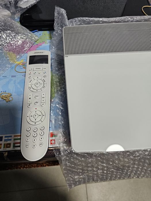 Consola (media center)Bose lifestyle 550,600,650