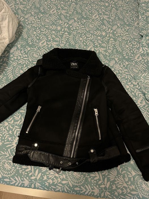 Geaca noua, nepurtata  Zara