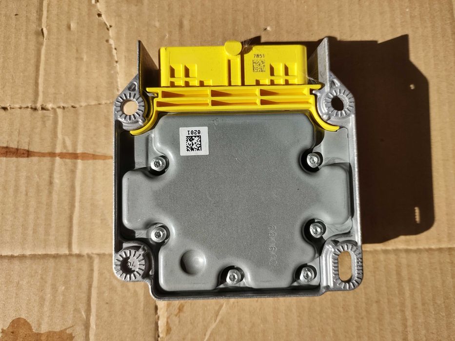 Airbag Контрол Модул Porsche Cayenne 3.0D 92A/2012г