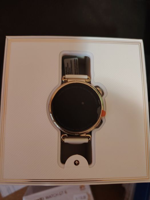 HUAWEI WATCH GT6 чисто нов не използван