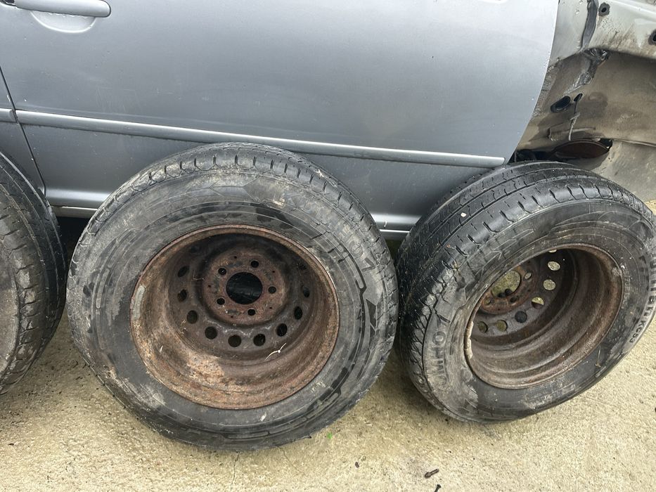 Jante de tabla +anvelope  Mercedes  Sprinter  , vw LT, 15”