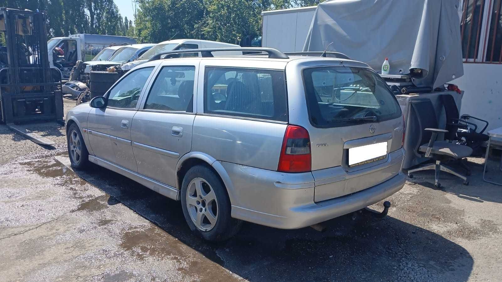 Dezmembrez Opel Vectra B Break 1.6 Benzina Din 2001 - Z16XE