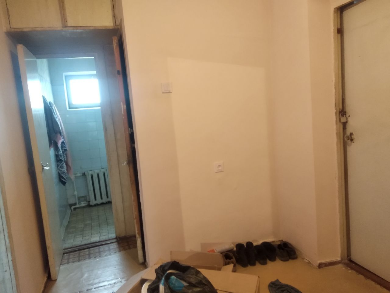 3 xonali 4 etaj 4 etajlik dom 77 seriya  Giofizika