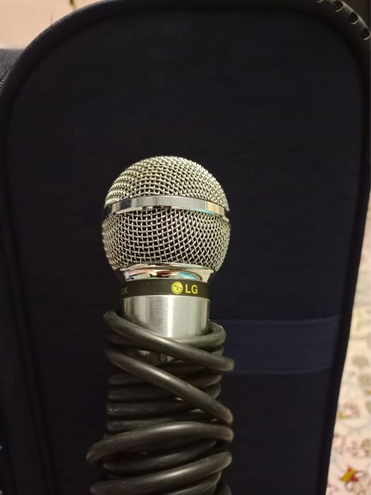 Продам проводной микрофон