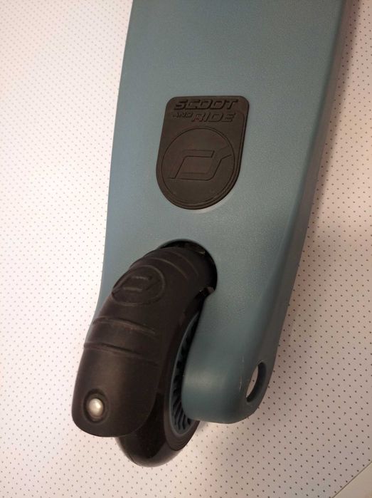 Детский самокат. Samokat. Scoot and Ride.