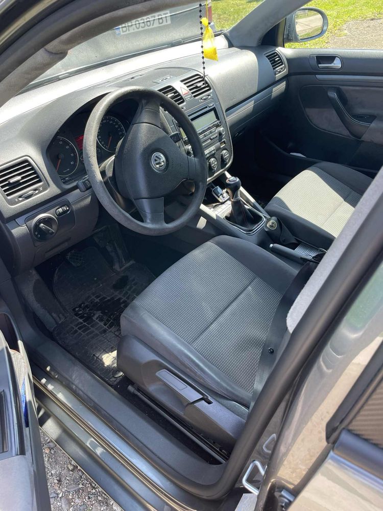 Vw Jetta 2009г 1,6 бензин