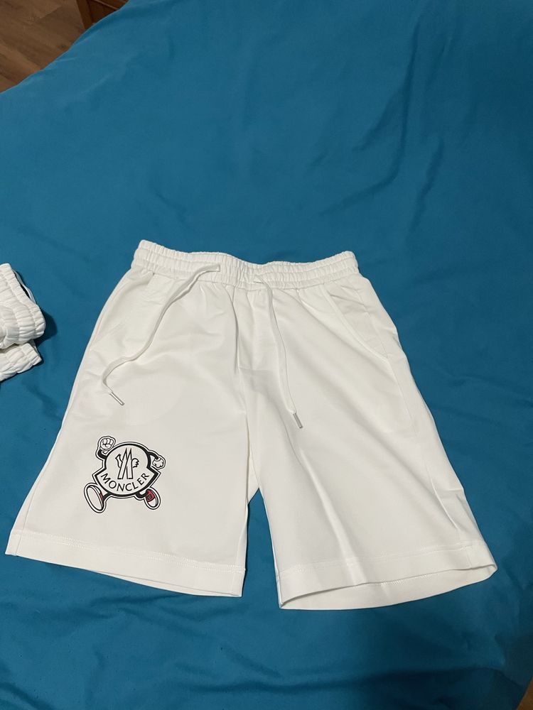 Pantaloni scurti Monclear