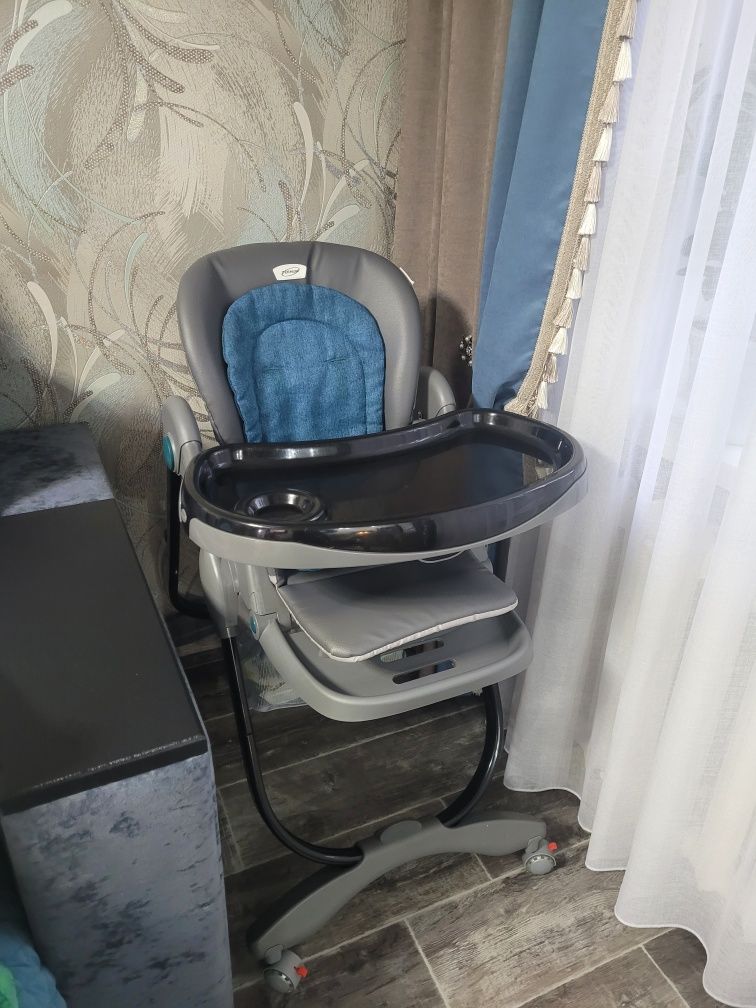 Продам стульчик несколько положений
