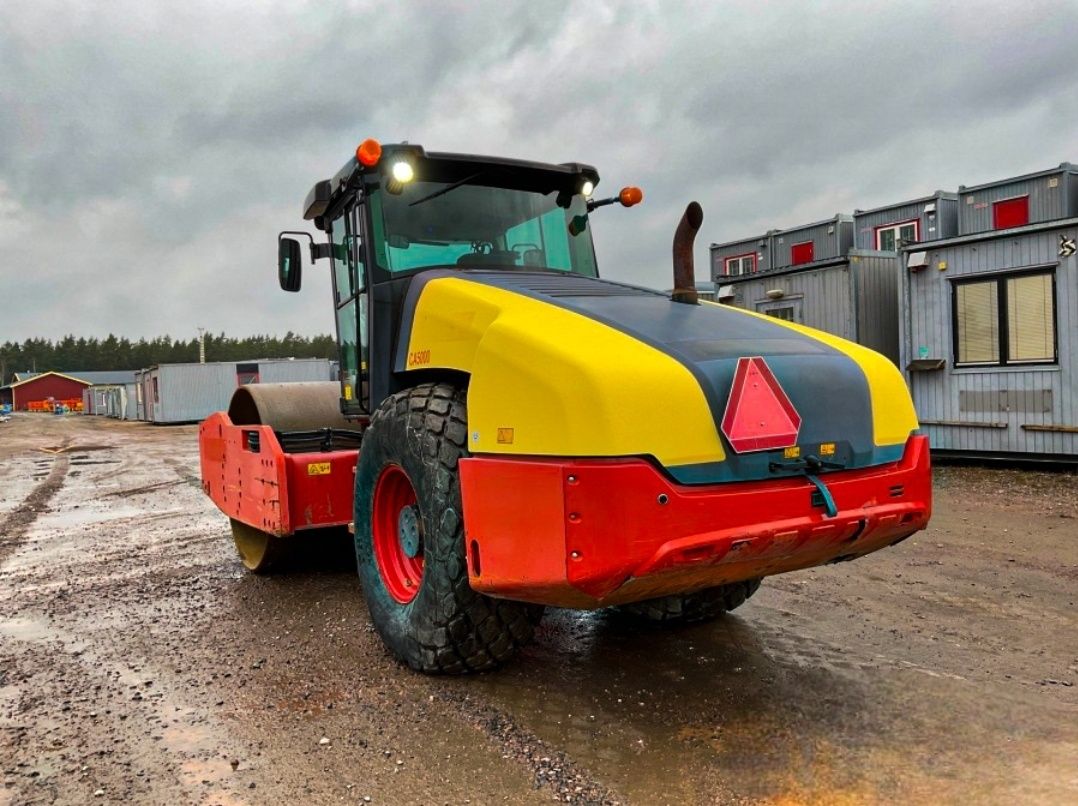 Inchiriez Cilindru Compactor Dynapac 16 tone