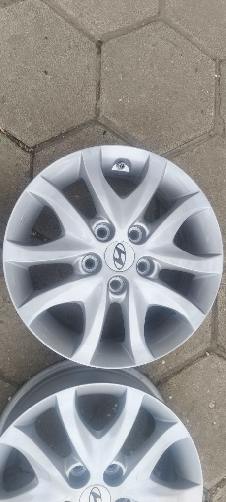 5х114.3 16 цола Hyundai