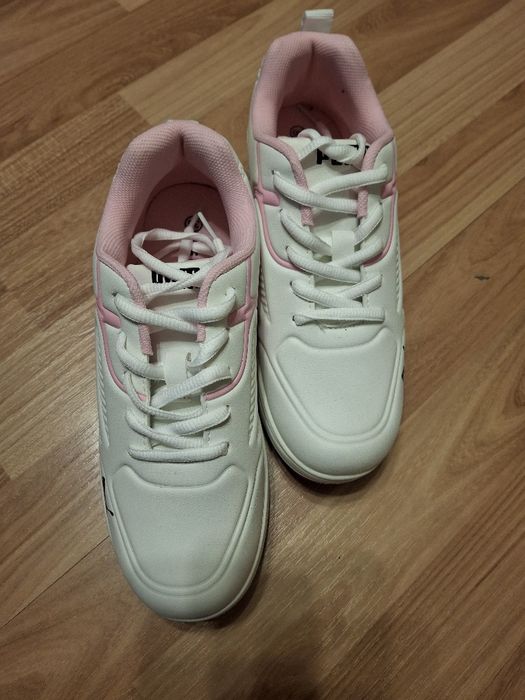 Дамски маратонки бяло и розово