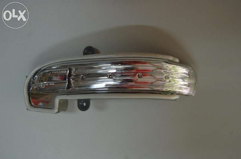 Странични мигачи в огледалото за Мерцедес W203