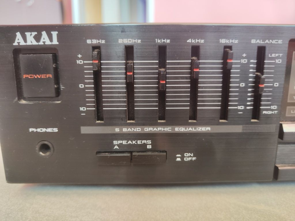 Усилвател Akai Am-A302