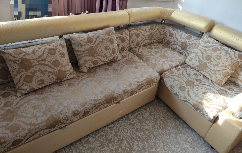 Продаётся угловой диван