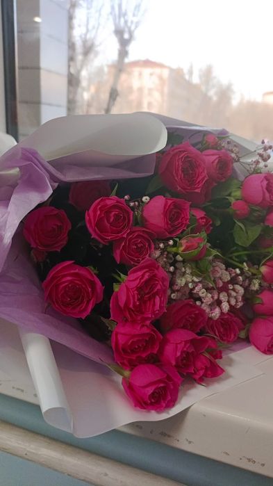 Цветы свежие розы