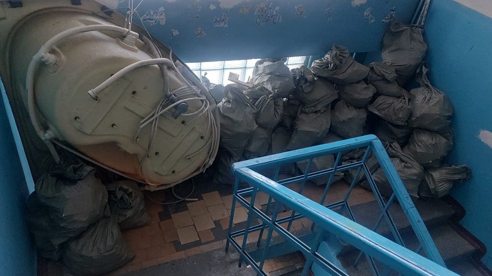 Вывозим мусор строительный, бытовой, отходы, мебель и всякий хлам.