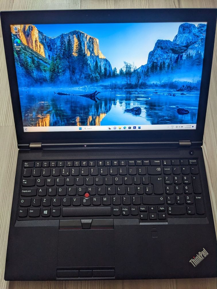 Лаптоп Lenovo Thinkpad P52 / i7-8850H / 4К IPS / Nvidia Quadro P2000