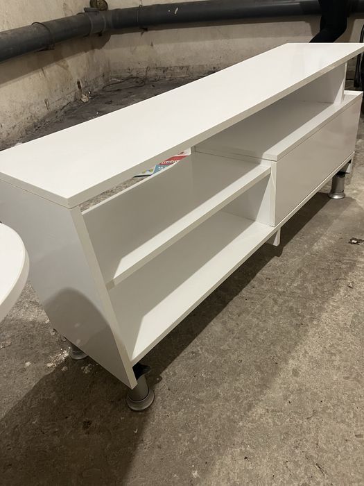 Холна маса и тв шкаф