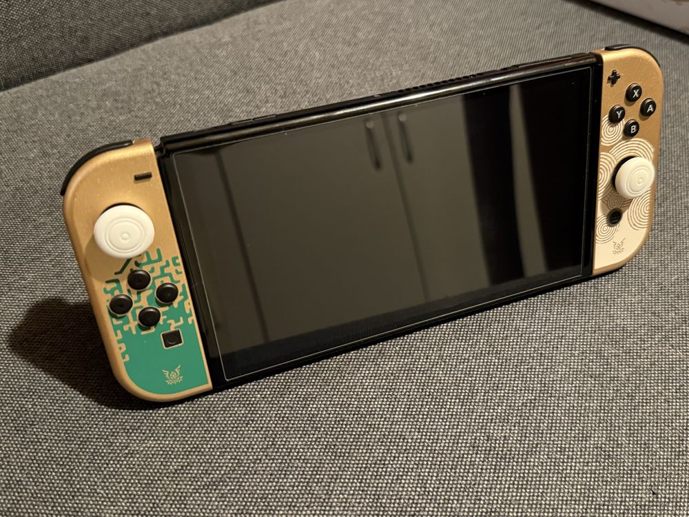 Nintendo Switch OLED The legend of Zelda edition
