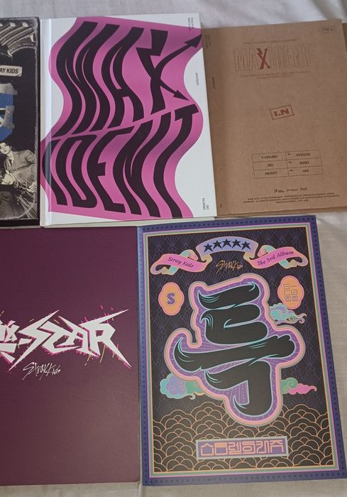 Vând Albume Kpop, Stray kids