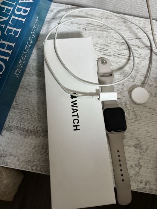 Apple watch se 2nd gen 40mm gps