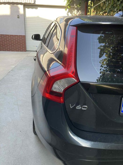 Vand Volvo V60 Diesel, motor 2000, cutie automata.