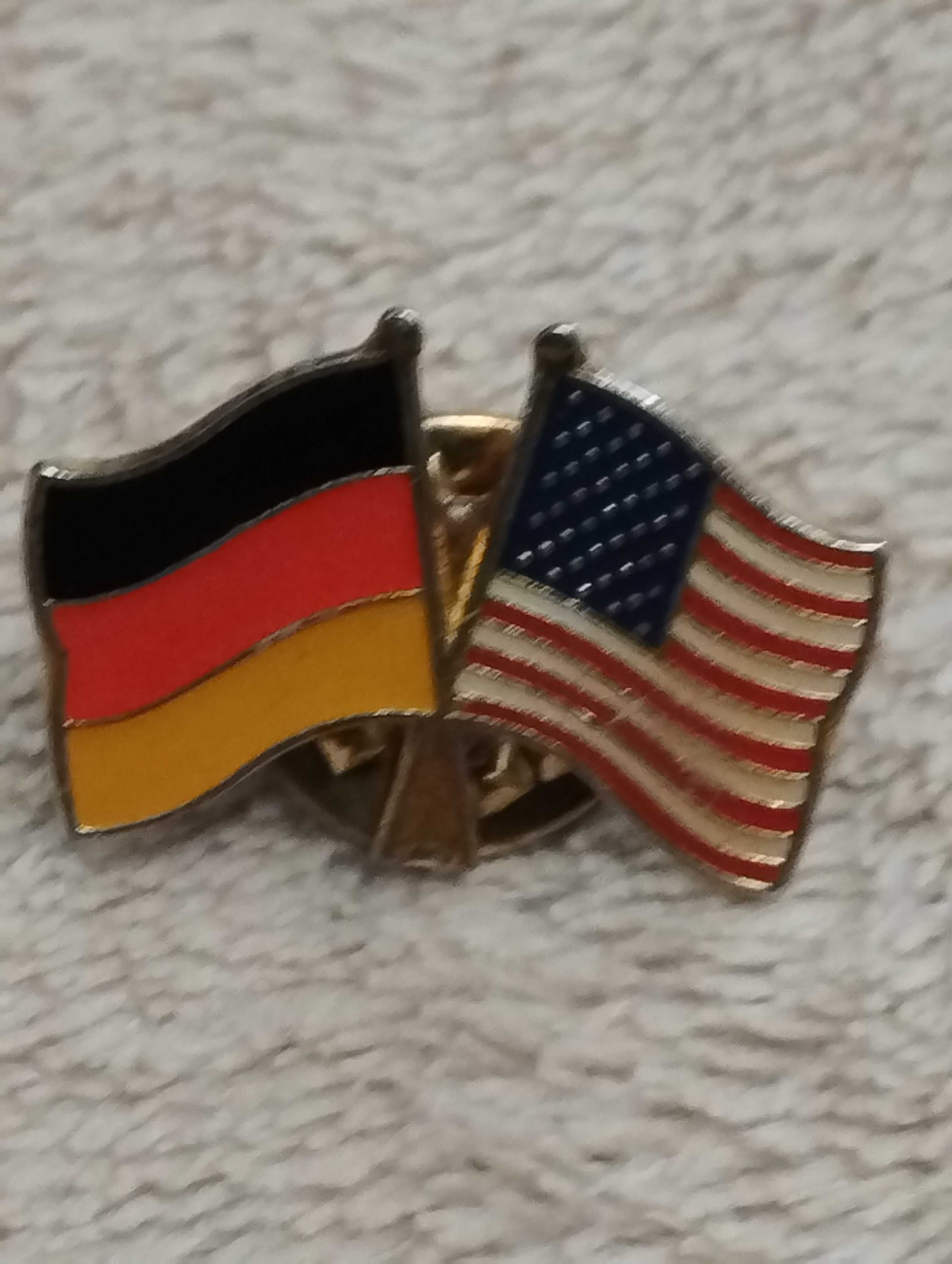 Значки с знамена САЩ-РУСИЯ Германия -Сащ,UK,Ключодържател ПФК Левски