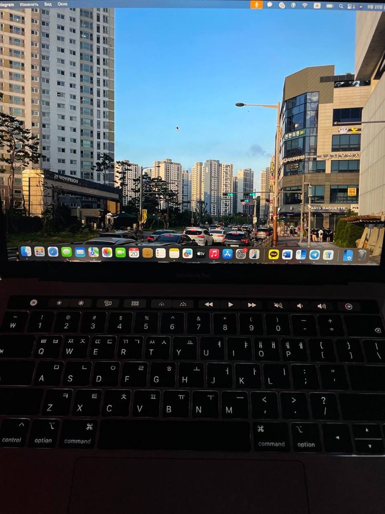 Macbook pro 2019 holati ideal