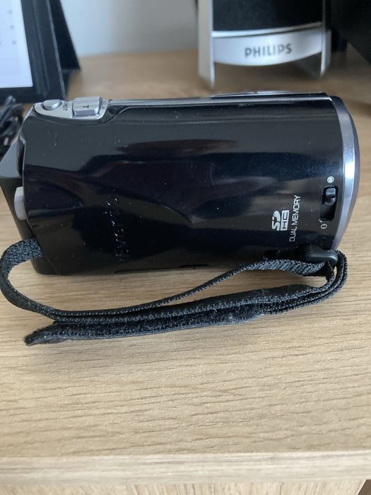 JVC Видеокамера .